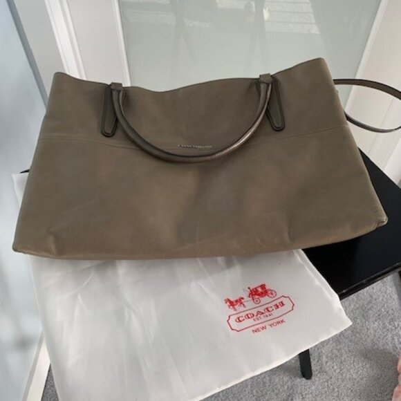 Coach Large Borough Bag - Picture 10 of 10